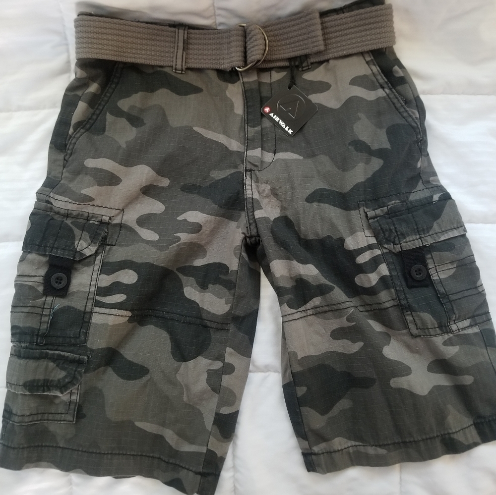 Air Walk Camo Shorts